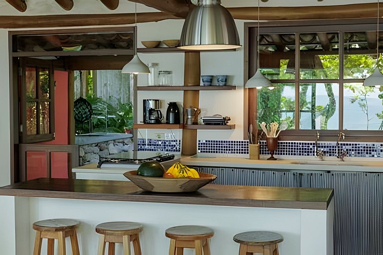 Casa pé na areia com acesso só de barco