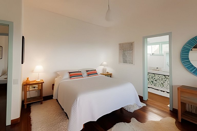 Casa de fazenda com piscina e vista para o Sincorá