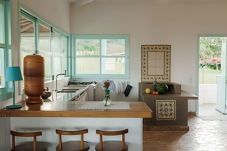 Casa de fazenda com piscina e vista para o Sincorá
